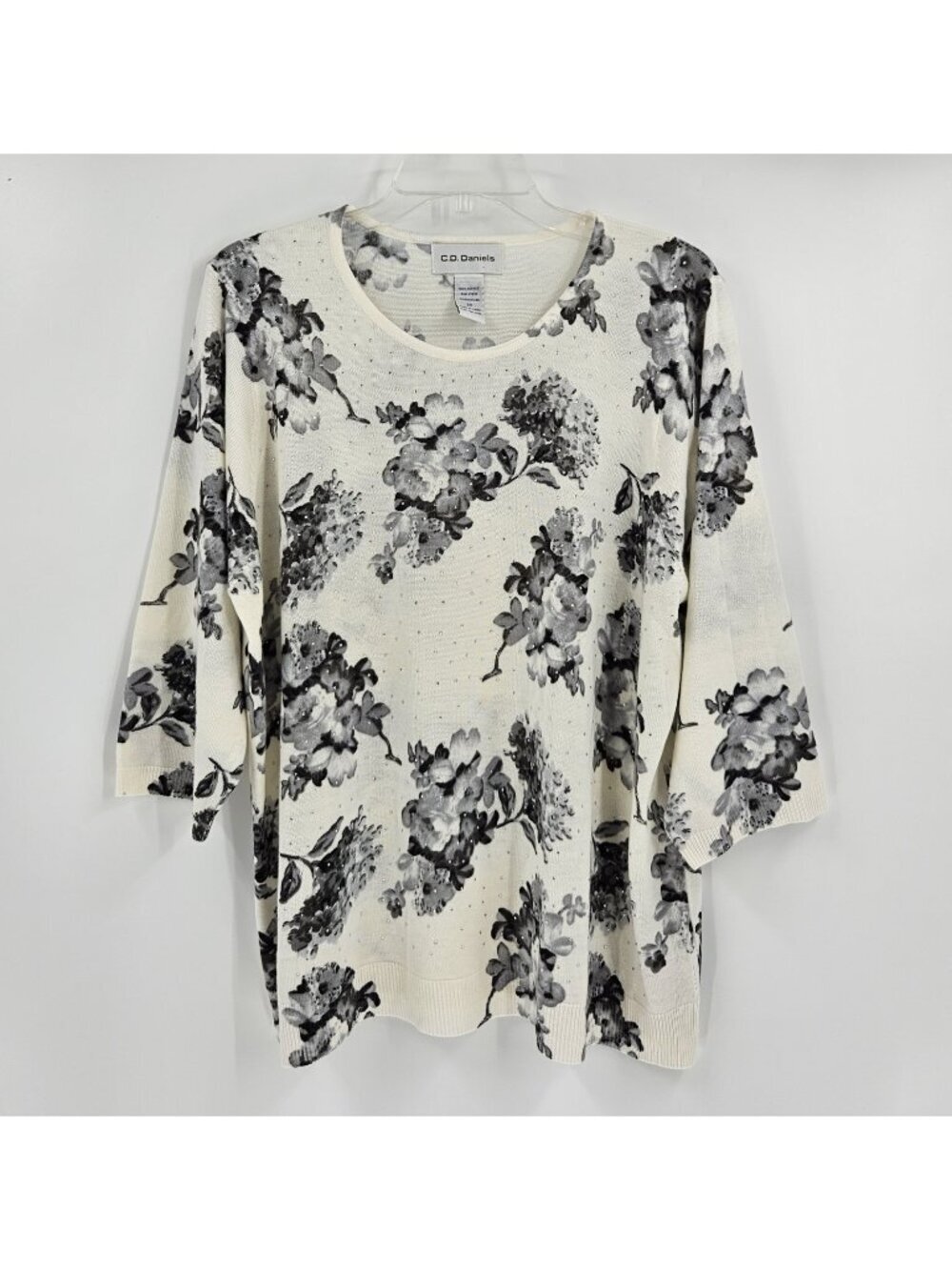 C.D. Daniels Women's 2X Ivory Floral Sweater Rhinestone Studded 3/4 Sleeve